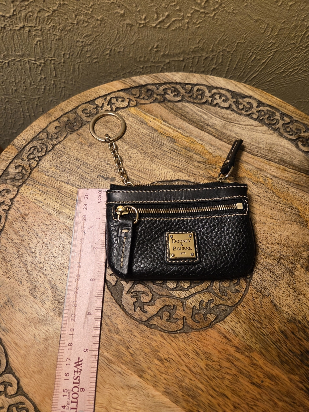 Dooney & Bourke Black Leather Zip Coin Pouch w/ keychain inside. - Picture 4 of 11